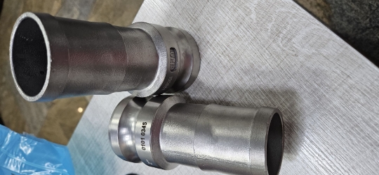 Imagem de Engate rápido ; p/água/ar/óleo/prod. químicos ; em aço inox AISI 316 ;DN 2pol ; prim. extrem.encaixe macho ; DN 2pol ; seg.extrem.espiga